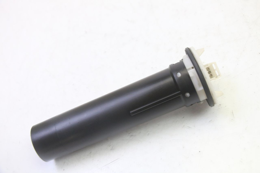 photo de BRANDSTOFNIVEAUMETER TANK PIAGGIO LXV 4T 50 (2009 - 2013) - Hoofdaanzicht