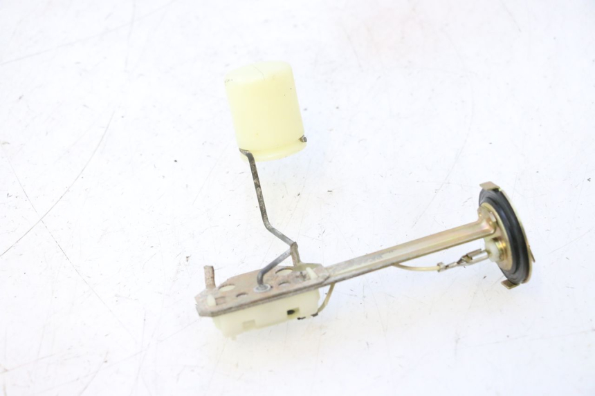 photo de BRANDSTOFNIVEAUMETER TANK MBK MACH G AC 50 (2002 - 2014) - Detail van het onderdeel