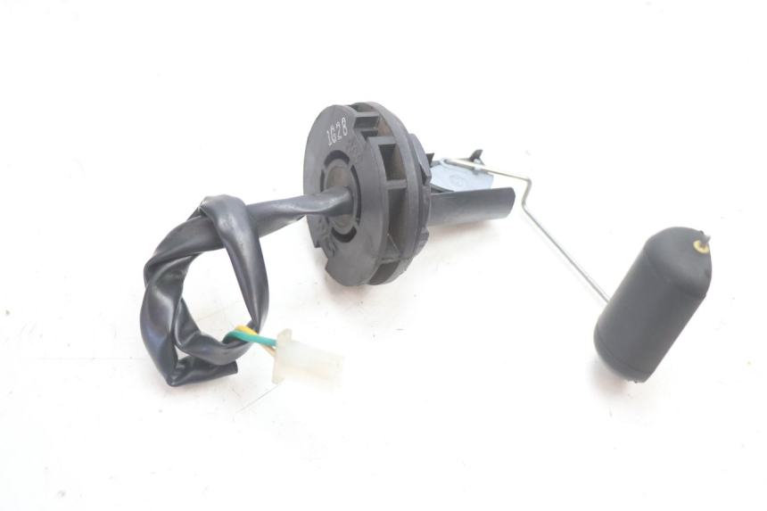 photo de BRANDSTOFNIVEAUMETER TANK SYM MIO 50 (2005 - 2010) - Zoom op gebruiksstaat