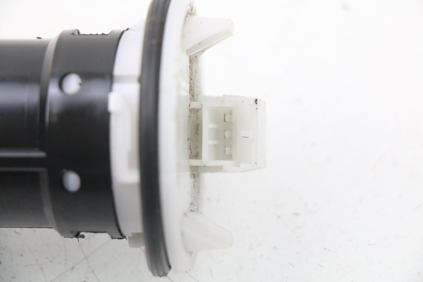 photo de BRANDSTOFNIVEAUMETER TANK PIAGGIO MP3 HPE 500 (2019 - 2022) - Zoom op gebruiksstaat