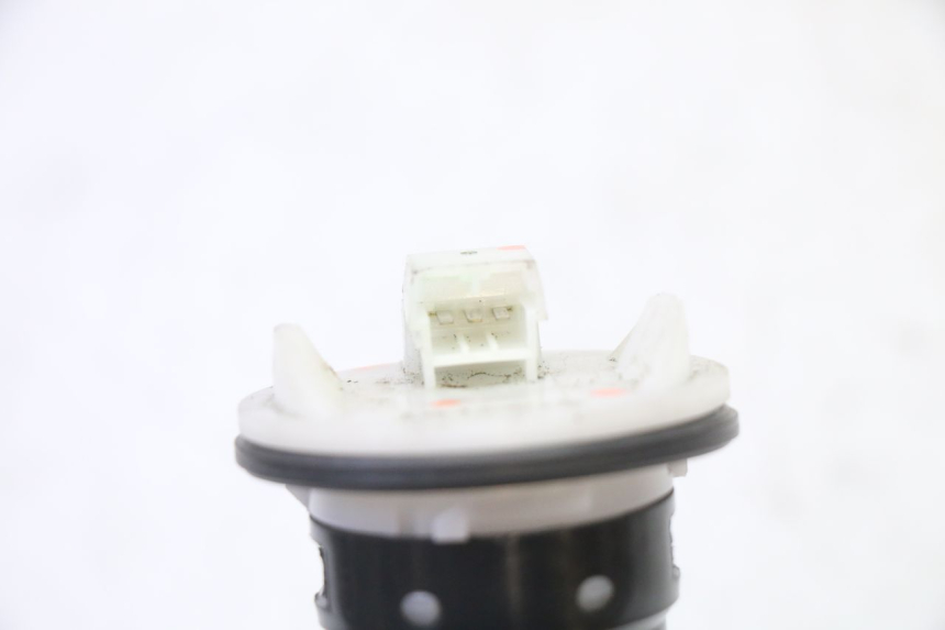 photo de BRANDSTOFNIVEAUMETER TANK PIAGGIO MP3 HPE 310 (2024 - 2025) - Zoom op gebruiksstaat