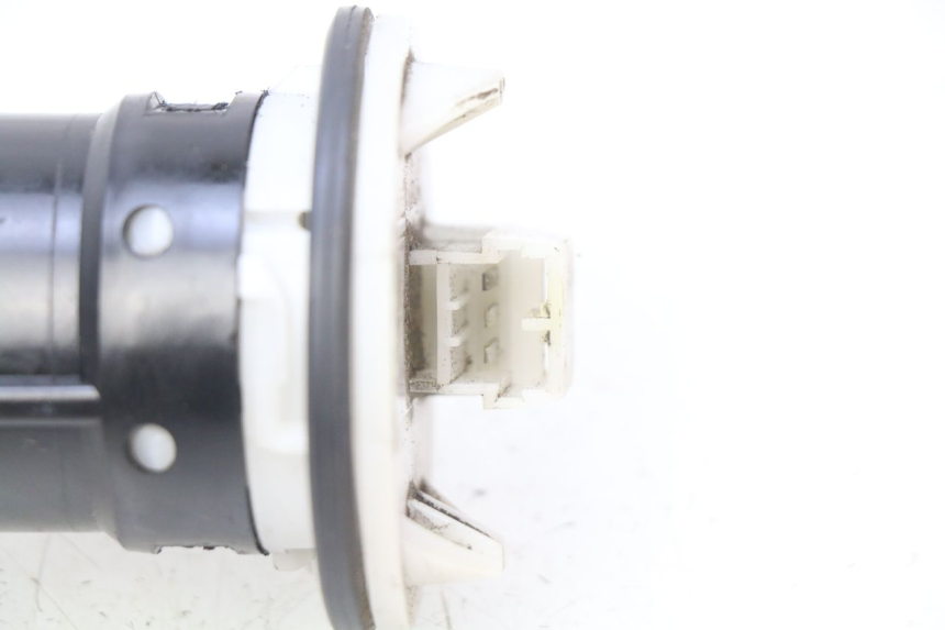 photo de BRANDSTOFNIVEAUMETER TANK PIAGGIO MP3 LT 300 (2010 - 2016) - Technische close-up