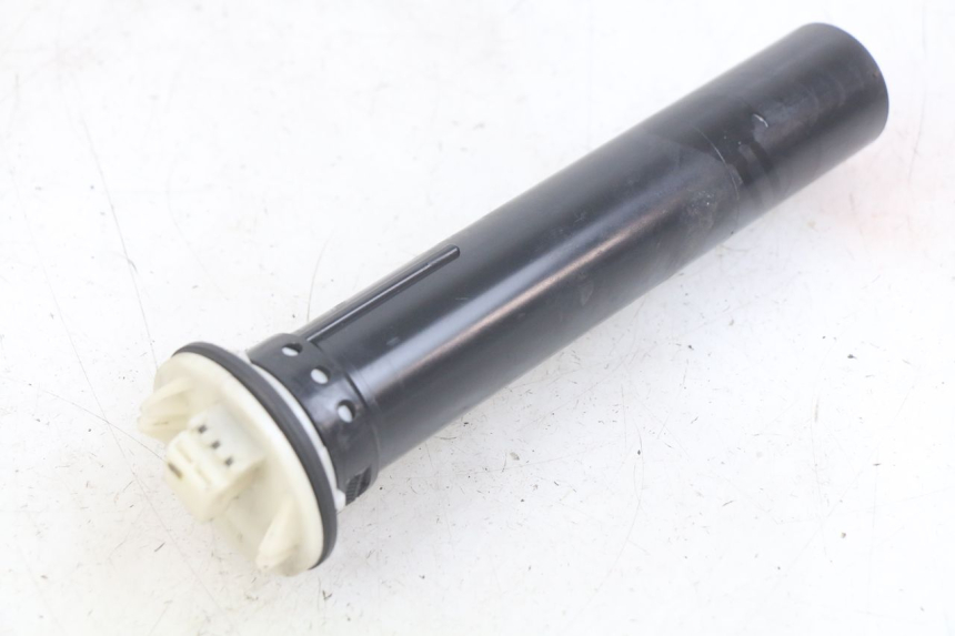 photo de BRANDSTOFNIVEAUMETER TANK PIAGGIO MP3 LT 400 (2007 - 2012) - Hoofdaanzicht