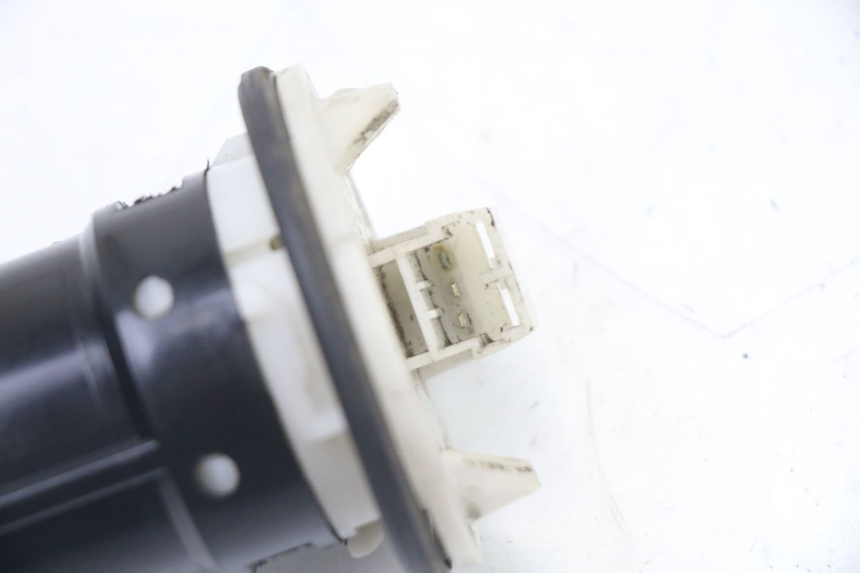 photo de BRANDSTOFNIVEAUMETER TANK PIAGGIO MP3 LT 400 (2007 - 2012) - Zoom op gebruiksstaat