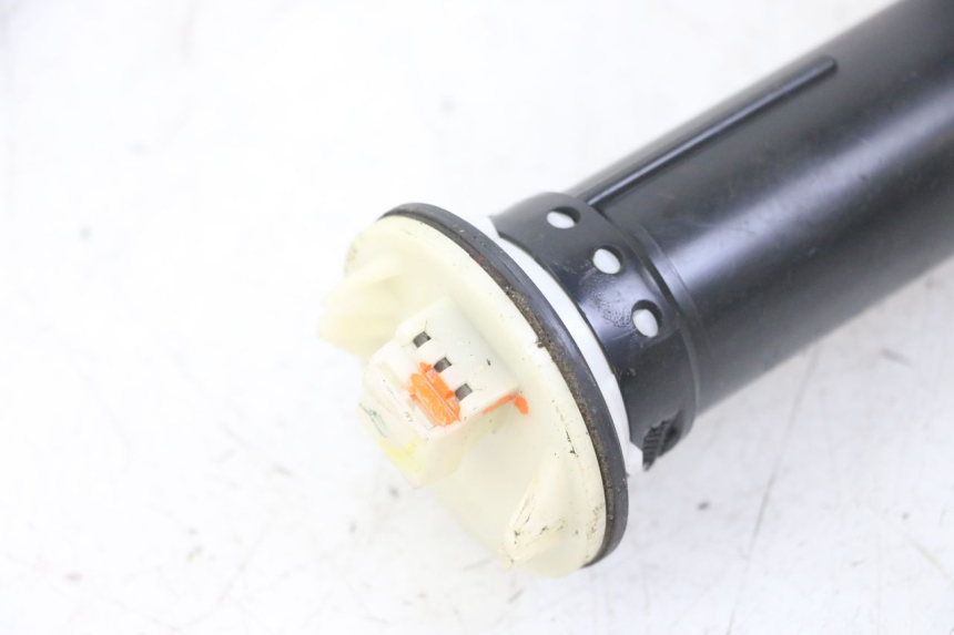 photo de BRANDSTOFNIVEAUMETER TANK PIAGGIO MP3 LT 400 (2007 - 2012) - Andere kijkhoek