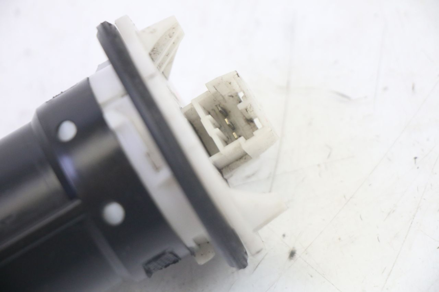 photo de BRANDSTOFNIVEAUMETER TANK PIAGGIO MP3 LT 400 (2007 - 2012) - Detail van het onderdeel