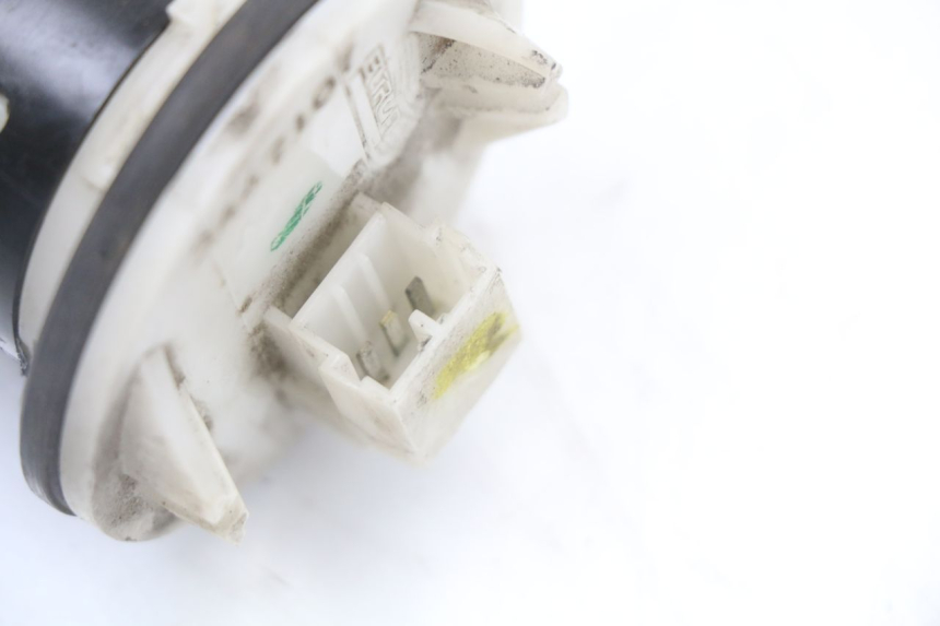 photo de BRANDSTOFNIVEAUMETER TANK PIAGGIO MP3 125 (2006 - 2014) - Zoom op gebruiksstaat