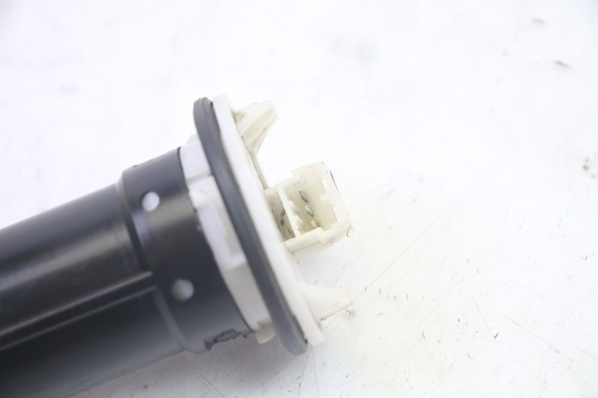 photo de BRANDSTOFNIVEAUMETER TANK PIAGGIO MP3 500 (2016 - 2018) - Detail van het onderdeel