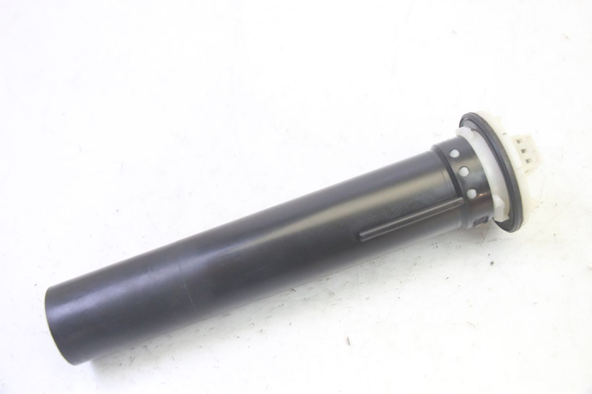 photo de BRANDSTOFNIVEAUMETER TANK PIAGGIO MP3 RL 250 (2006 - 2010) - Zoom op gebruiksstaat