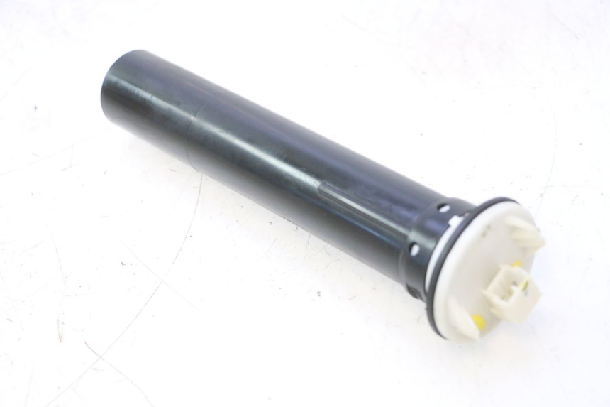 photo de BRANDSTOFNIVEAUMETER TANK PIAGGIO MP3 500 (2011 - 2015) - Hoofdaanzicht