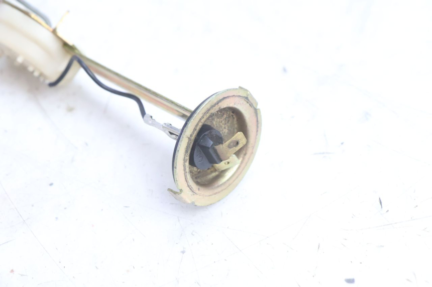 photo de BRANDSTOFNIVEAUMETER TANK YAMAHA NEO'S NEOS 2T 50 (1998 - 2007) - Detail van het onderdeel