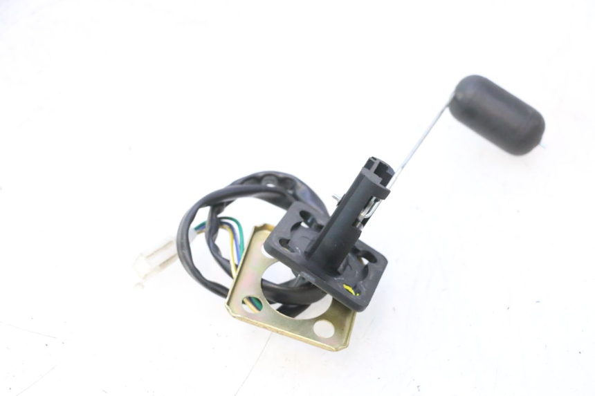 photo de BRANDSTOFNIVEAUMETER TANK JM MOTORS OLDIES 4T 50 (2010 - 2020) - Zoom op gebruiksstaat