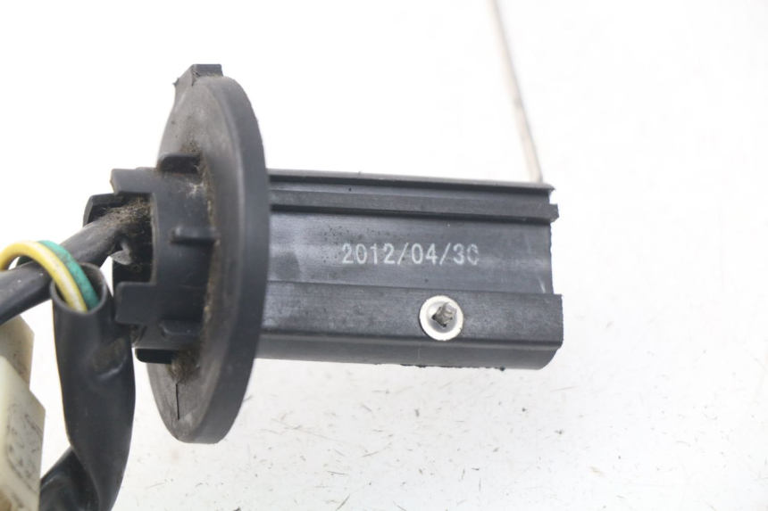 photo de BRANDSTOFNIVEAUMETER TANK SYM ORBIT 2 4T 50 (2008 - 2017) - Andere kijkhoek