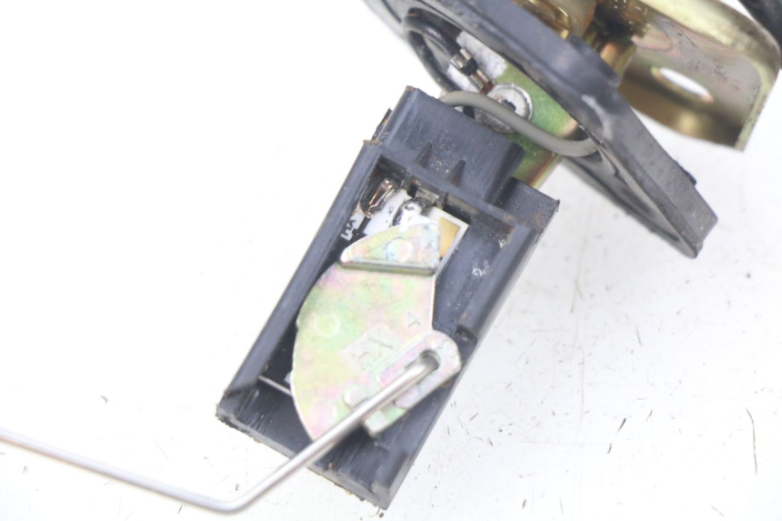 photo de BRANDSTOFNIVEAUMETER TANK SYM ORBIT III 3 4T 50 (2021 - 2025) - Technische close-up