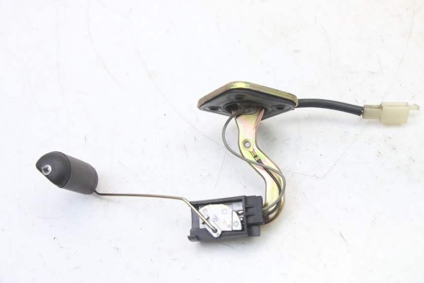 photo de BRANDSTOFNIVEAUMETER TANK PEUGEOT KISBEE 4T 50 (2010 - 2017) - Hoofdaanzicht