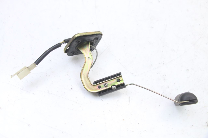 photo de BRANDSTOFNIVEAUMETER TANK PEUGEOT KISBEE 4T 50 (2010 - 2017) - Zoom op gebruiksstaat