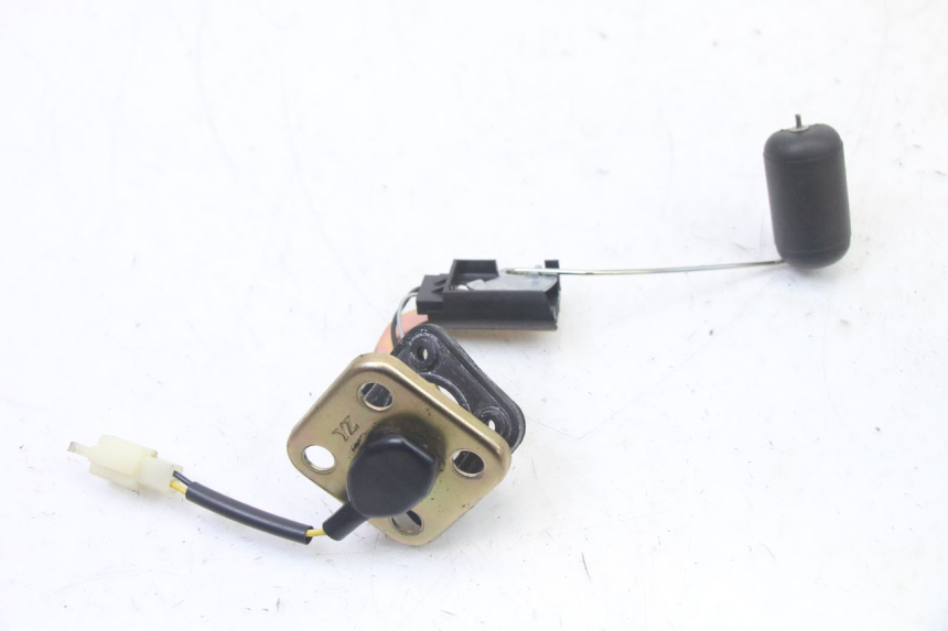 photo de BRANDSTOFNIVEAUMETER TANK PEUGEOT STREETZONE I 2T 50 (2018 - 2020) - Andere kijkhoek