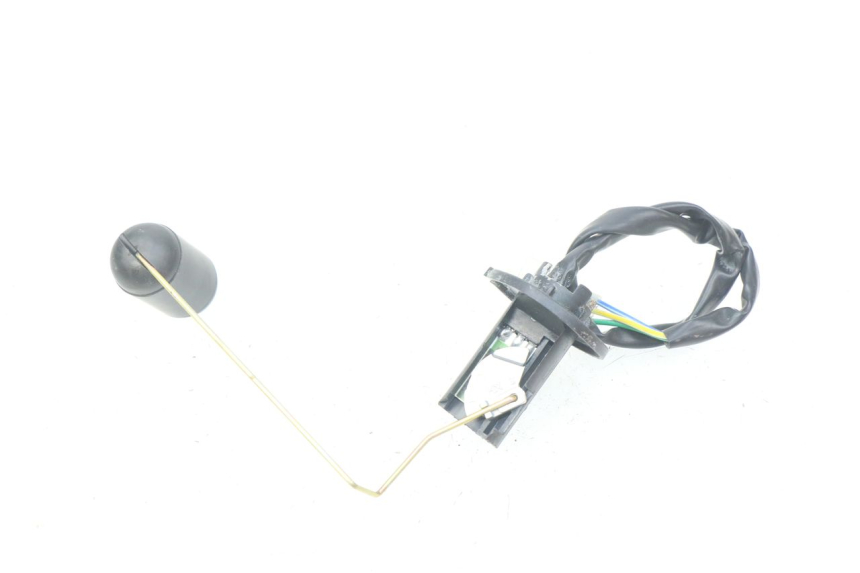 photo de BRANDSTOFNIVEAUMETER TANK TNT MOTOR ROMA 10' 4T 50 (2007 - 2018) - Zoom op gebruiksstaat