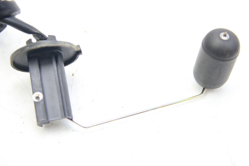 photo de BRANDSTOFNIVEAUMETER TANK TNT MOTOR ROMA 10' 4T 50 (2019 - 2022) - Zoom op gebruiksstaat