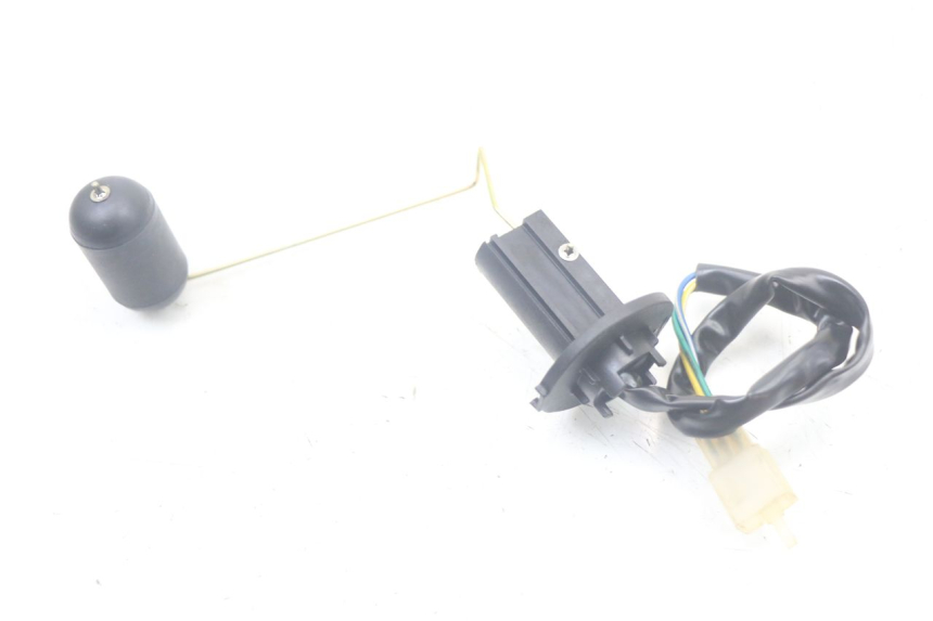 photo de BRANDSTOFNIVEAUMETER TANK TNT MOTOR ROMA 10' 4T 50 (2007 - 2018) - Zoom op gebruiksstaat