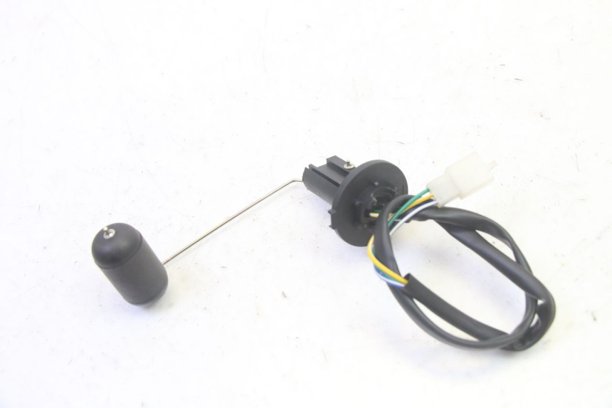 photo de BRANDSTOFNIVEAUMETER TANK TNT MOTOR ROMA 10' 4T 50 (2019 - 2022) - Zoom op gebruiksstaat