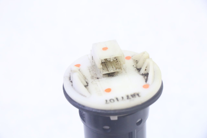 photo de BRANDSTOFNIVEAUMETER TANK GILERA RUNNER SP 50 (2009 - 2017) - Andere kijkhoek