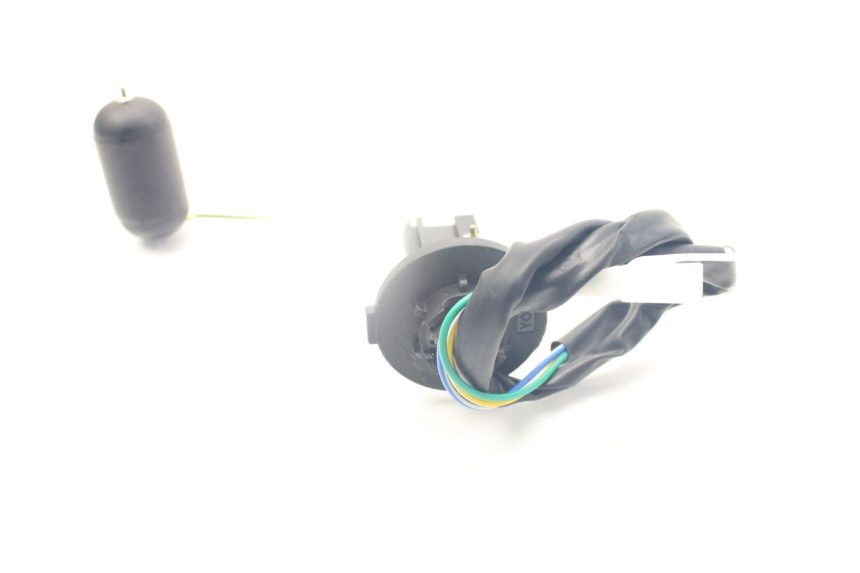 photo de BRANDSTOFNIVEAUMETER TANK JM MOTORS SANTANA 50 (2014 - 2023) - Andere kijkhoek