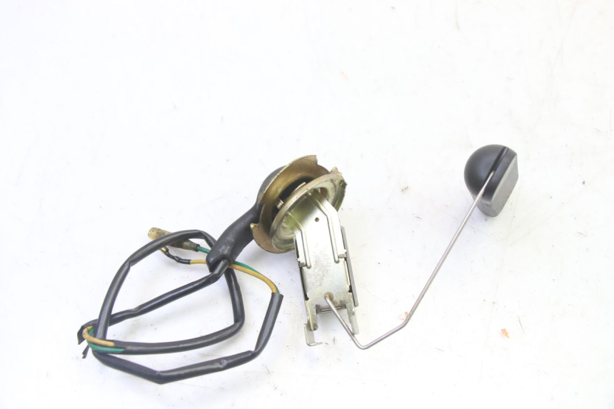 photo de BRANDSTOFNIVEAUMETER TANK PEUGEOT SPEEDAKE 50 (1995 - 1997) - Zoom op gebruiksstaat