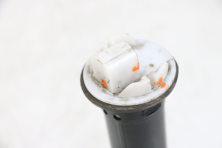 photo de BRANDSTOFNIVEAUMETER TANK PEUGEOT SPEEDFIGHT 4 4T EFI 50 (2021 - 2025) - Andere kijkhoek