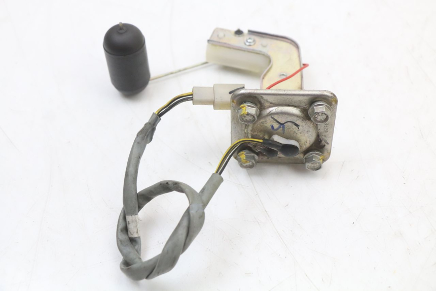 photo de BRANDSTOFNIVEAUMETER TANK APRILIA SR 2T 50 (2018 - 2022) - Zoom op gebruiksstaat