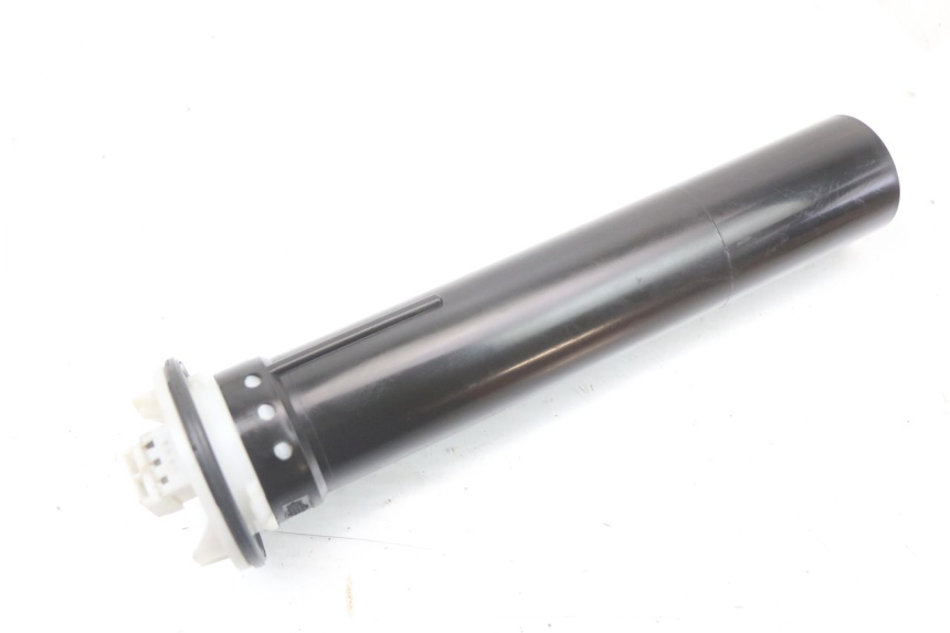 photo de BRANDSTOFNIVEAUMETER TANK APRILIA SR MOTARD 50 (2012 - 2018) - Andere kijkhoek