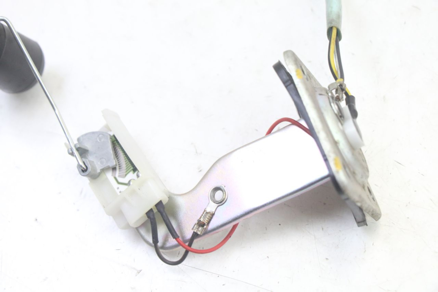 photo de BRANDSTOFNIVEAUMETER TANK APRILIA SXR 50 (2021 - 2023) - Detail van het onderdeel