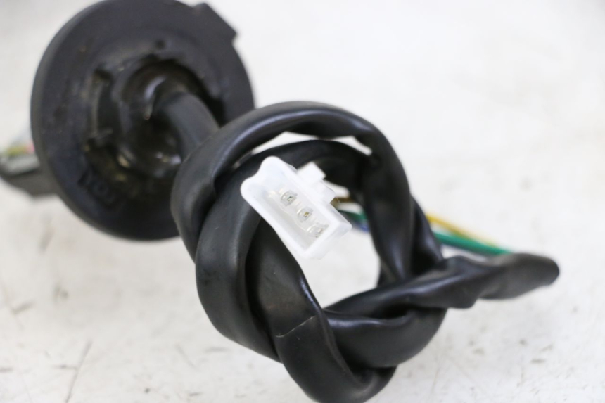 photo de BRANDSTOFNIVEAUMETER TANK TNT MOTOR BOSTON 4T 50 (2018 - 2025) - Andere kijkhoek