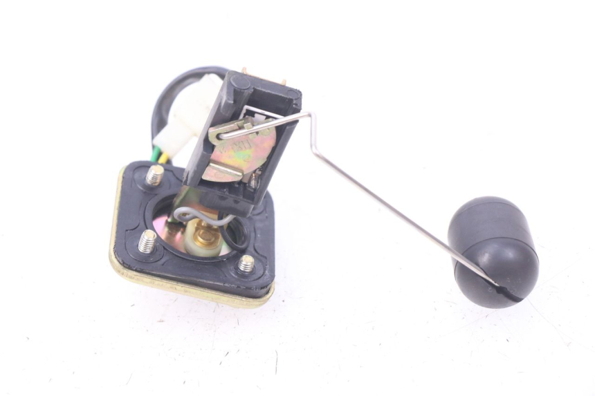 photo de BRANDSTOFNIVEAUMETER TANK PEUGEOT TWEET ACTIVE 4T 50 (2018 - 2022) - Zoom op gebruiksstaat