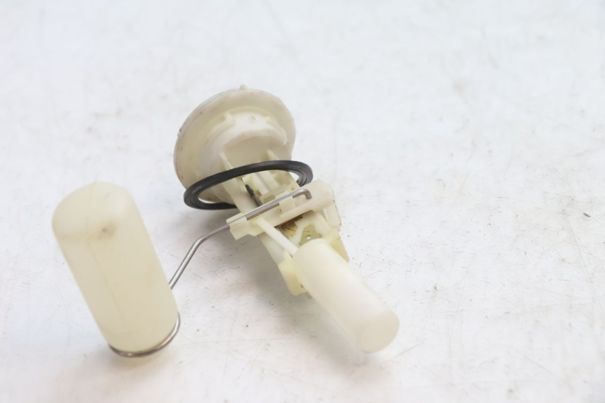 photo de BRANDSTOFTANKMETER PIAGGIO TYPHOON 50 (2000 - 2009) - Andere kijkhoek