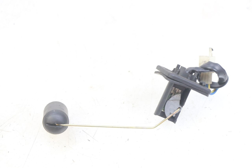 photo de BRANDSTOFNIVEAUMETER TANK PEUGEOT V-CLIC VCLIC 50 (2007 - 2013) - Zoom op gebruiksstaat