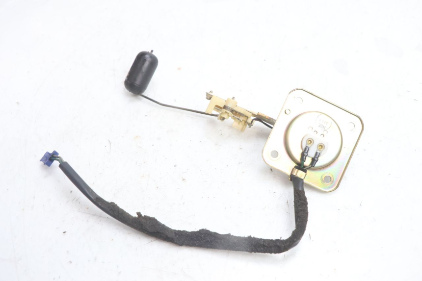 photo de BRANDSTOFNIVEAUMETER TANK HONDA VFR FI RC46 800 (1998 - 2001) - Overzicht