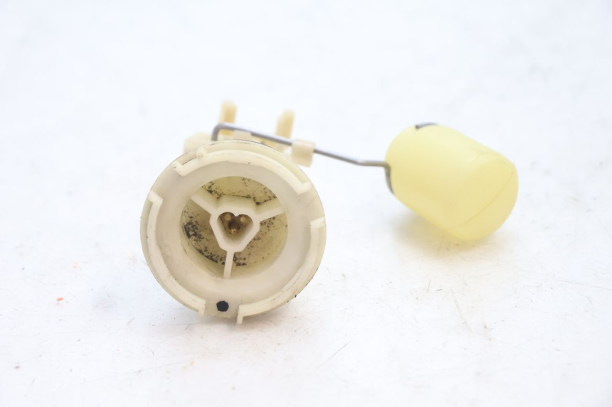 photo de BRANDSTOFNIVEAUMETER TANK PEUGEOT VIVACITY 50 (1998 - 2003) - Zoom op gebruiksstaat