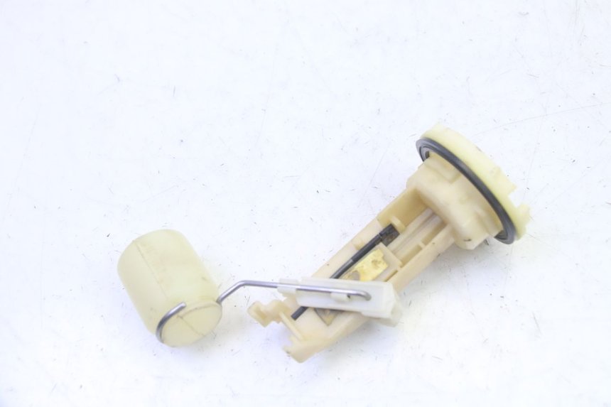 photo de BRANDSTOFNIVEAUMETER TANK PEUGEOT VIVACITY 100 (1999 - 2008) - Hoofdaanzicht