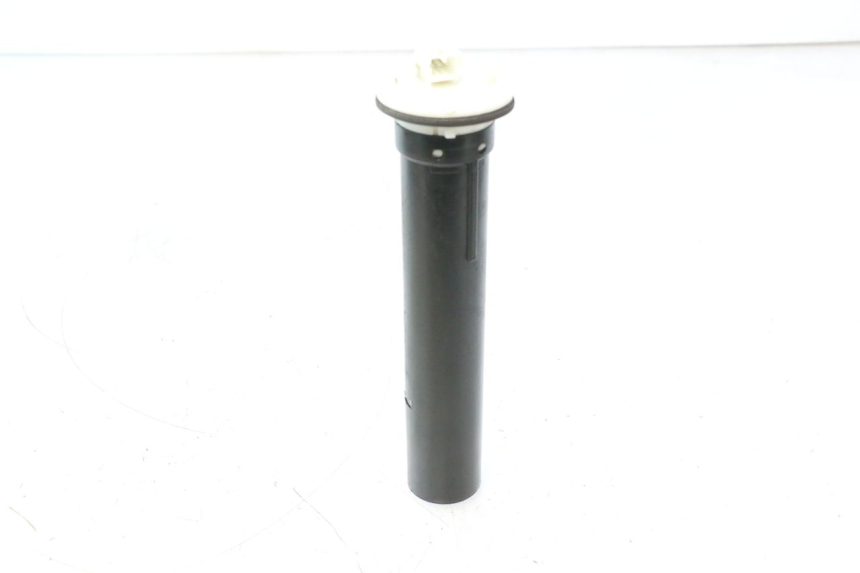 photo de BRANDSTOFTANKMETER PIAGGIO X8 STREET 125 (2006 - 2007) - Andere kijkhoek