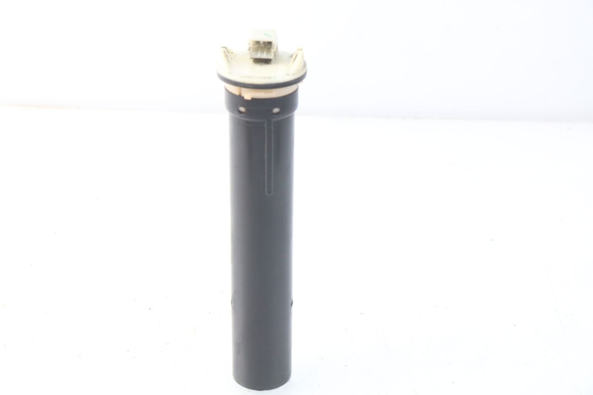 photo de BRANDSTOFNIVEAUMETER TANK PIAGGIO X8 125 (2004 - 2007) - Detail van het onderdeel