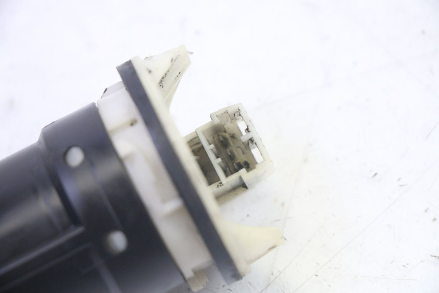 photo de BRANDSTOFNIVEAUMETER TANK PIAGGIO X8 125 (2004 - 2007) - Detail van het onderdeel