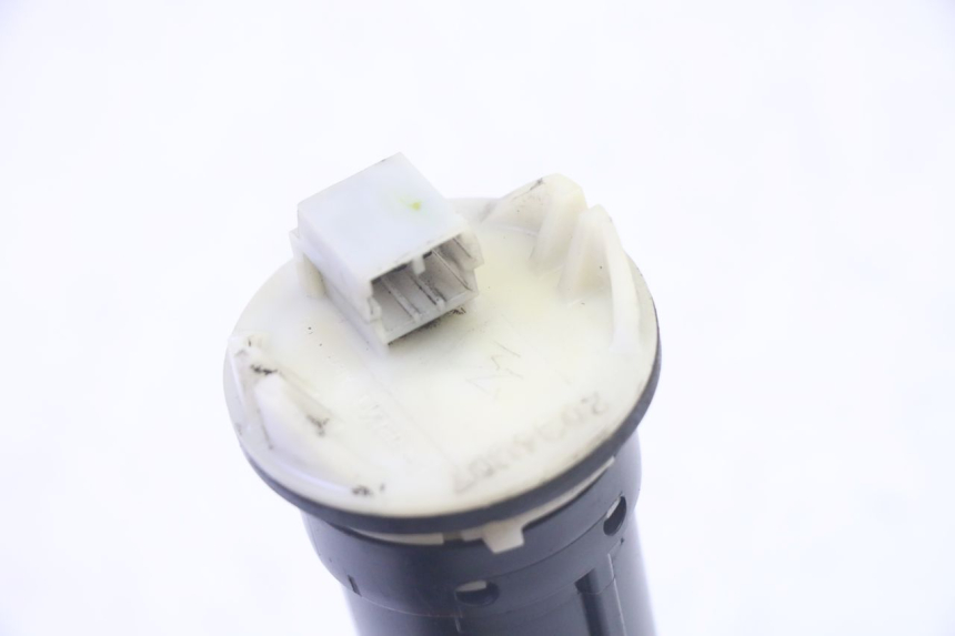 photo de BRANDSTOFNIVEAUMETER TANK PIAGGIO X8 125 (2004 - 2007) - Andere kijkhoek