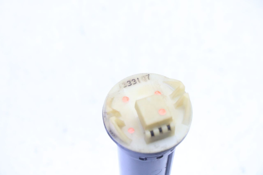 photo de BRANDSTOFNIVEAUMETER TANK PIAGGIO X9 EVOLUTION 125 (2003 - 2007) - Detail van het onderdeel