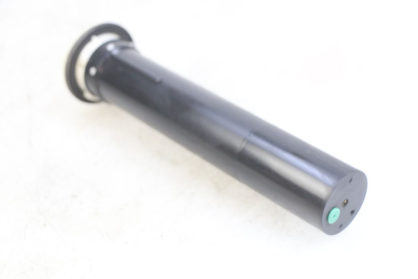 photo de BRANDSTOFNIVEAUMETER TANK PIAGGIO XEVO - X EVO 125 (2007 - 2017) - Andere kijkhoek