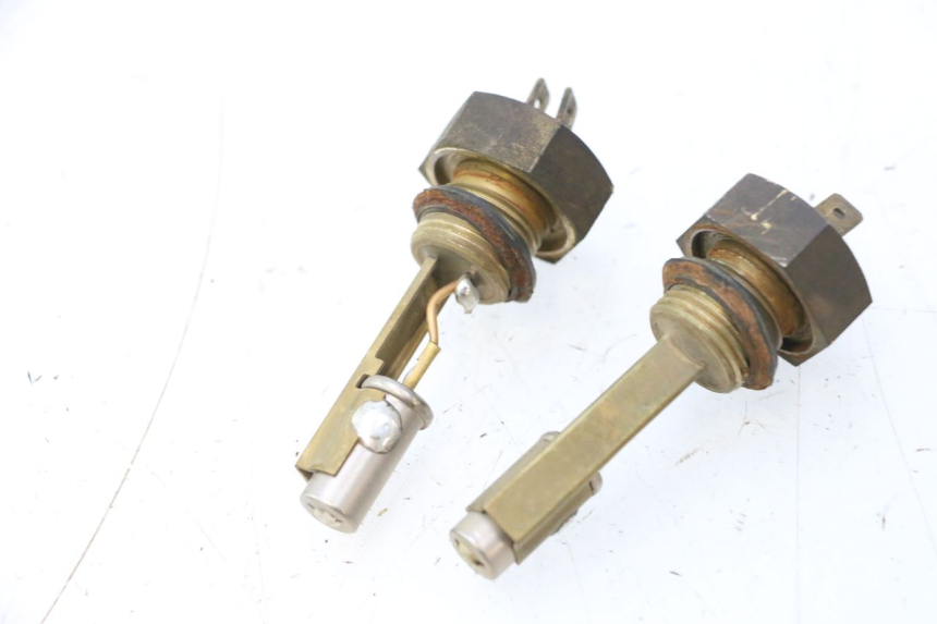 photo de BRANDSTOFTANKMETER HONDA XRV AFRICA TWIN 750 (1990 - 1992) - Detail van het onderdeel