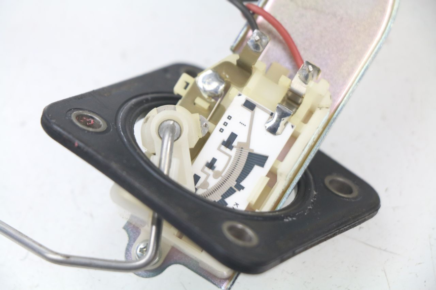 photo de BRANDSTOFNIVEAUMETER TANK KAWASAKI Z ABS 750 (2007 - 2013) - Technische close-up
