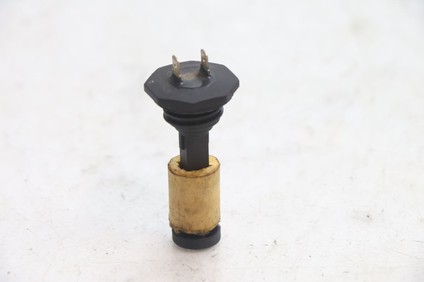 photo de BRANDSTOFNIVEAUMETER TANK PIAGGIO ZIP 2T 50 (2009 - 2019) - Zoom op gebruiksstaat