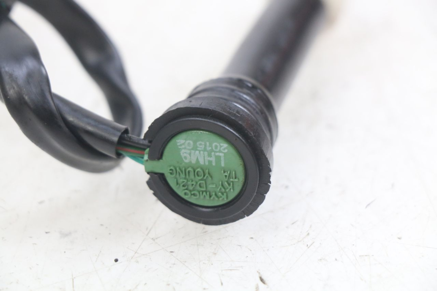 photo de OLIEPEILMETER TANK KYMCO AGILITY NAKED RENOUVO 2T 50 (2011 - 2018) - Technische close-up