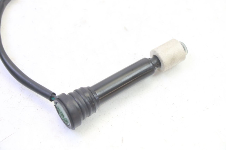 photo de OLIEPEILMETER TANK KYMCO AGILITY NAKED RENOUVO 2T 50 (2011 - 2018) - Andere kijkhoek